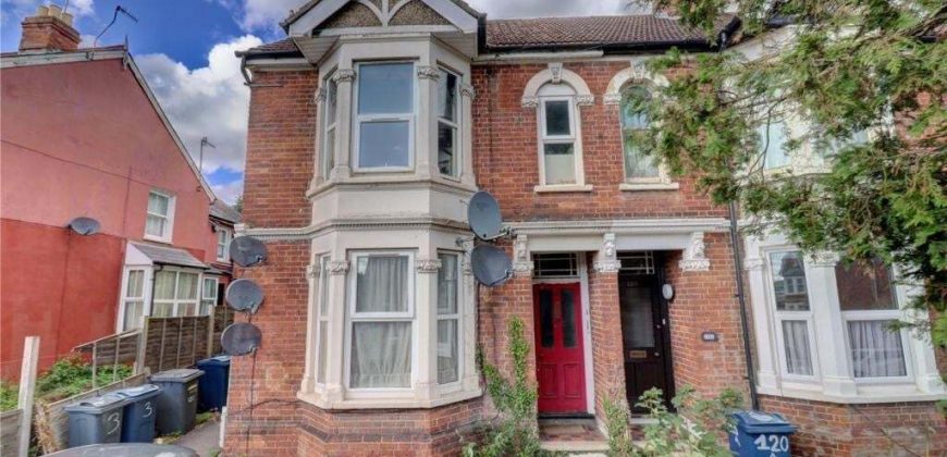 1 Bed Terraced House, West Wycombe Road, HP12