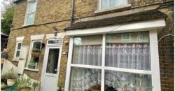 1 Bed Terraced House, West Wycombe Road, HP12