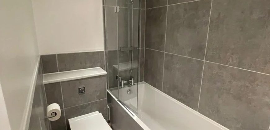 1 Bed Flat, Bellfield Road, HP13
