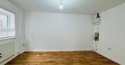 1 Bed Flat, Easton Street, HP11