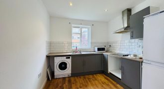 1 Bed Flat, Easton Street, HP11