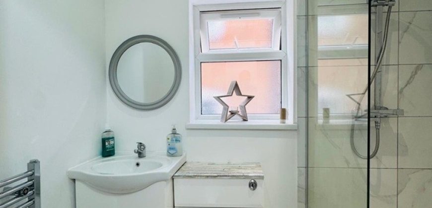 1 Bed Flat, Easton Street, HP11