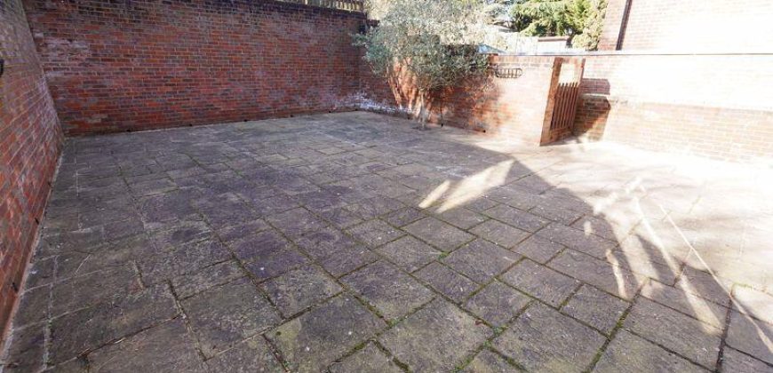Desborough Avenue, HP11