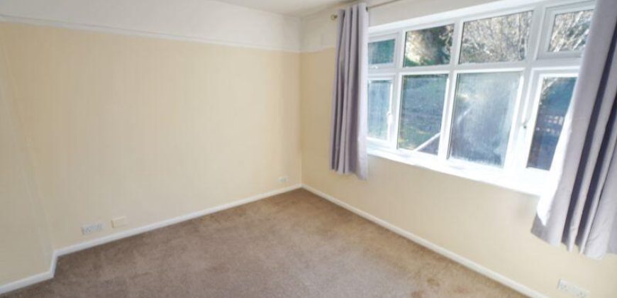 Desborough Avenue, HP11