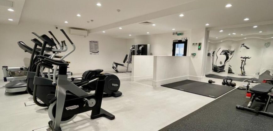 Apartment On Bath Road, SL1